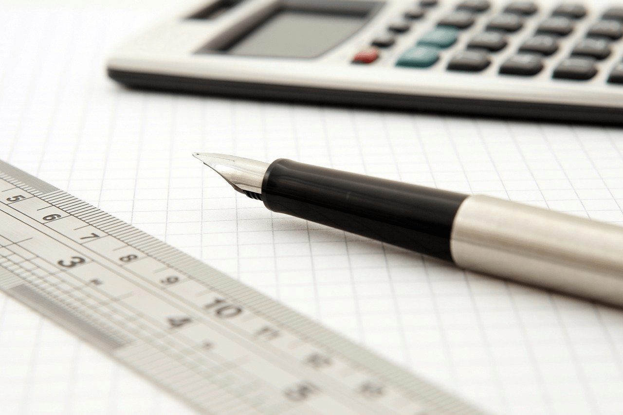Stima analogica e parametrica: differenze di calcolo per tempi e costi di un progetto